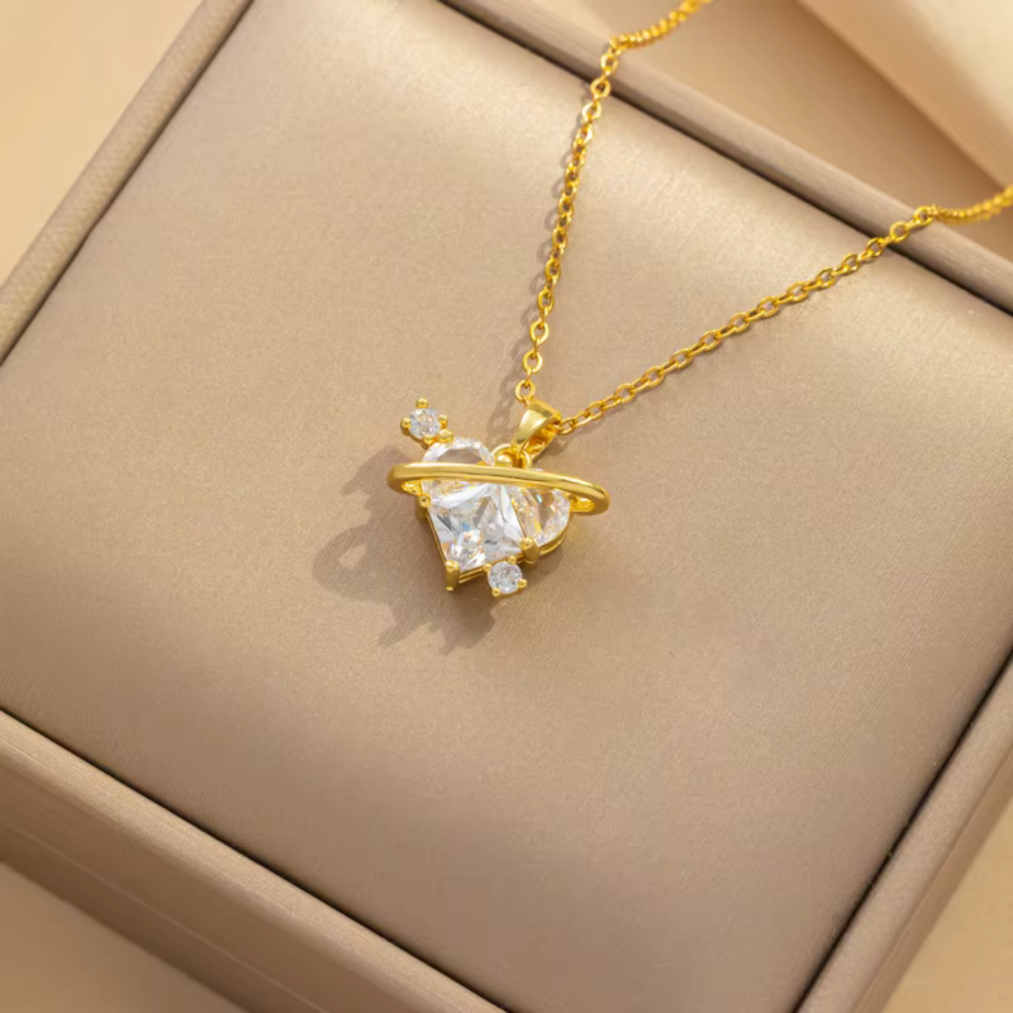 Crystal Pink Heart Zircon Necklace