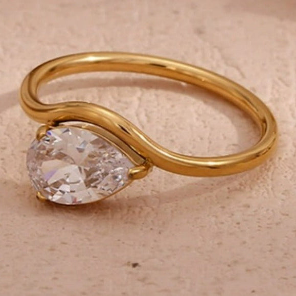 Pear-Shaped White Diamond Ring